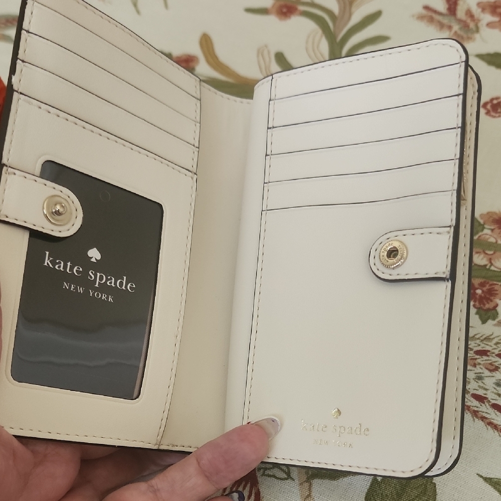 Kate Spade Lena Colorblock Cream and Tan Wallet - Picture 4 of 14